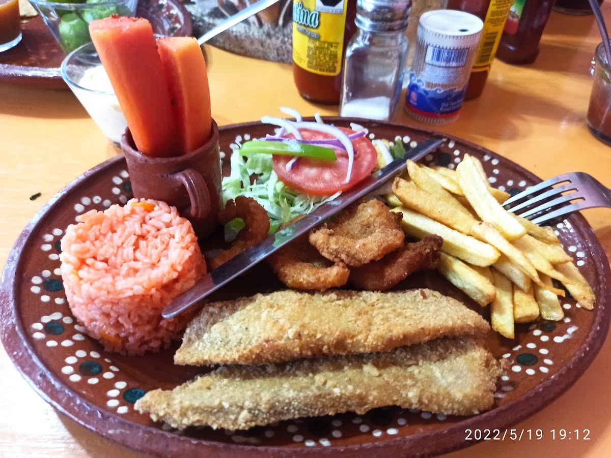 Restaurant De Mariscos La Perla San Pablo Photos 2