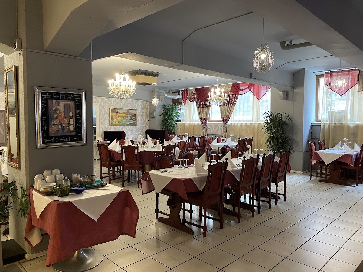 Restaurant Maharaja Photos 2