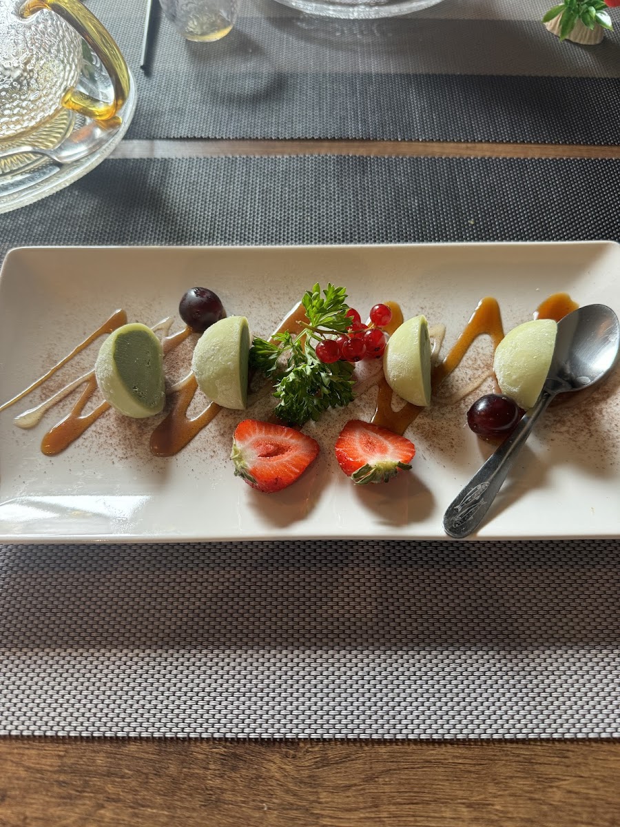 Restaurant Sashimi （Z&g Group） Photos 9
