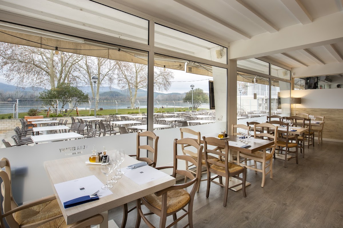 Restaurant Vora Estany, La Millor Posta De Sol De Banyoles