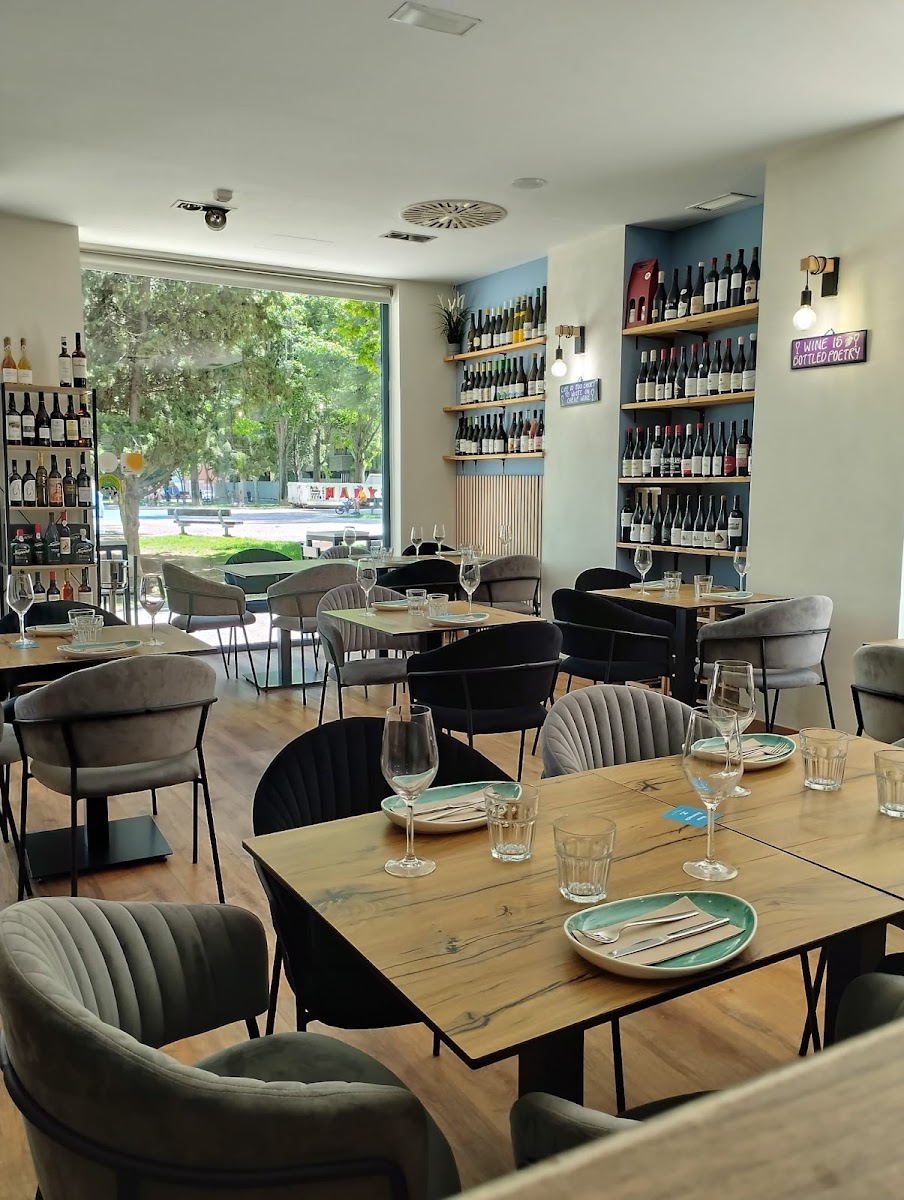 Restaurante Amontillado Winebar & Tienda