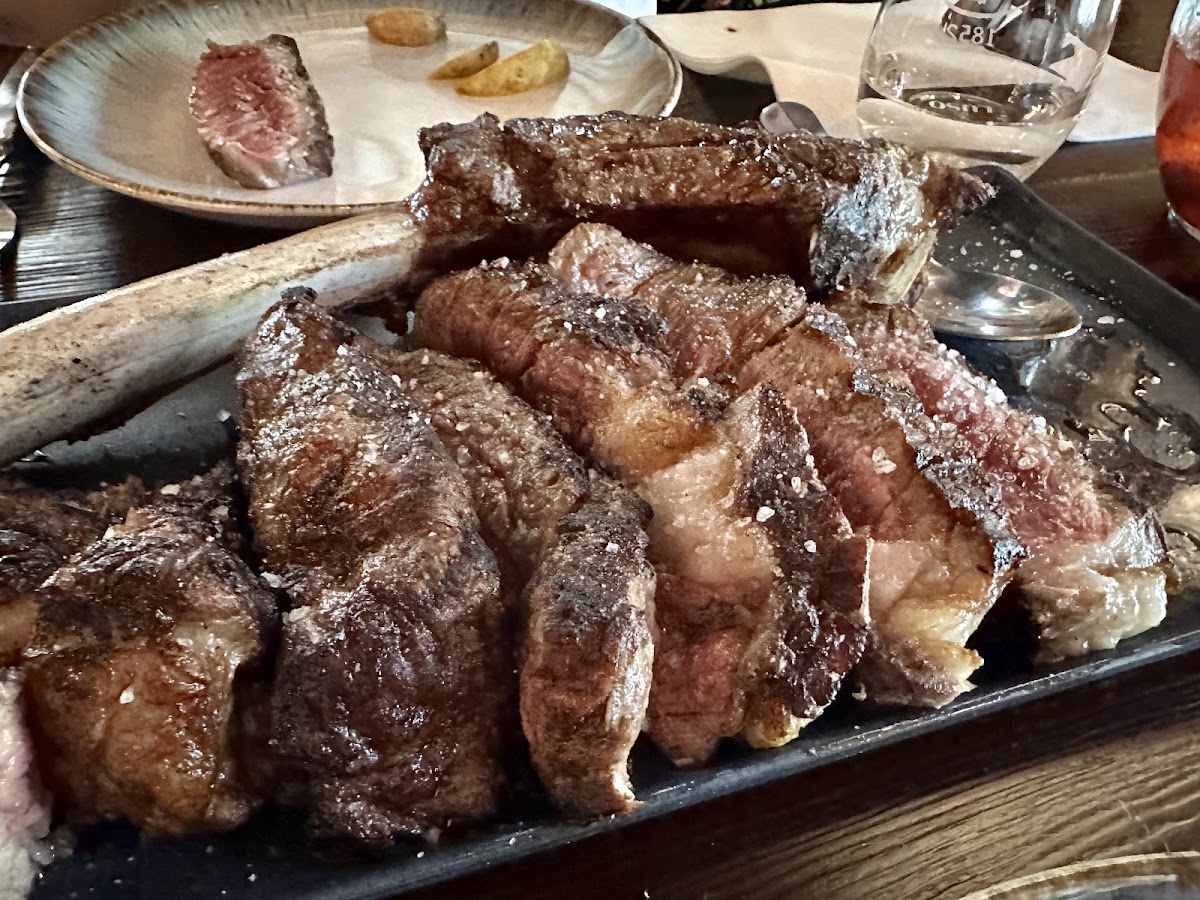 Restaurante Castros Reef & Beef Photos 2
