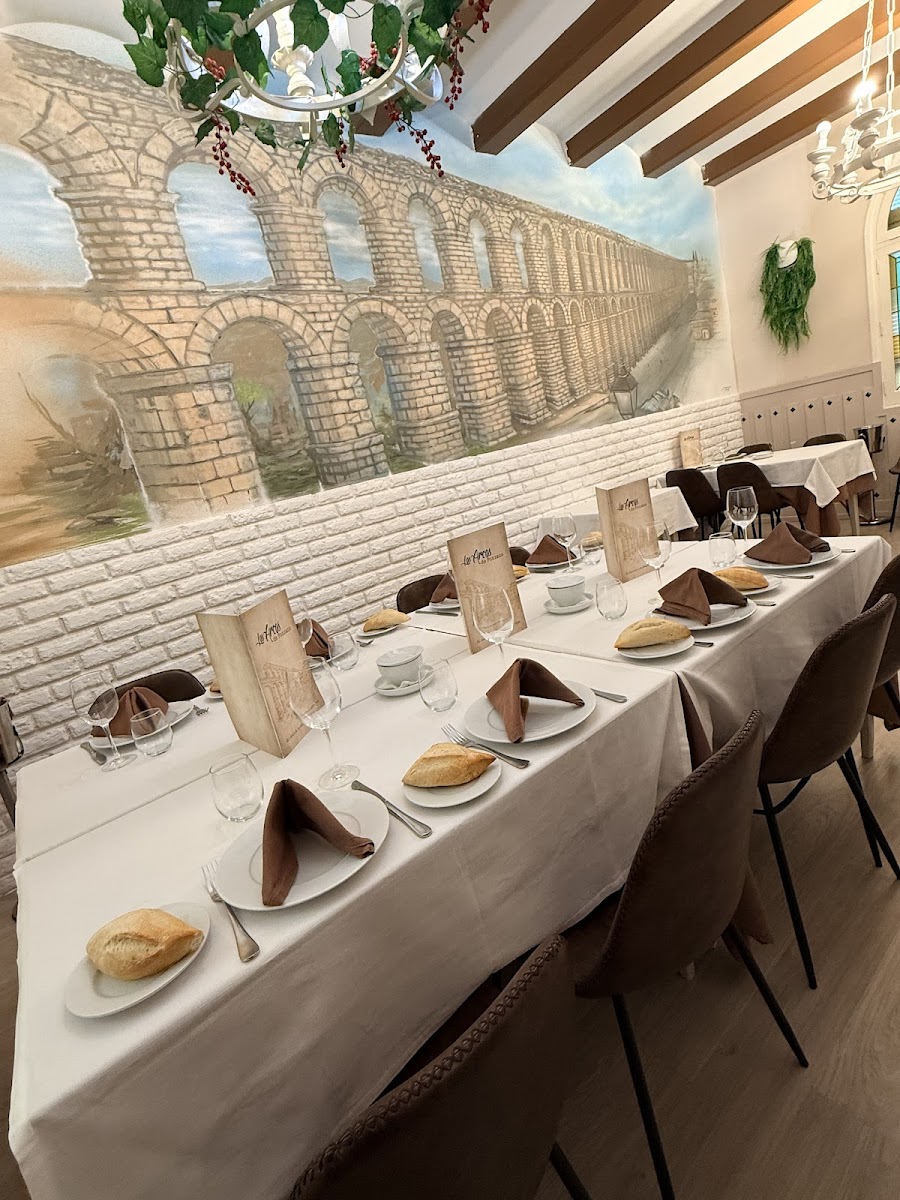 Restaurante Los Arcos De Ponzano
