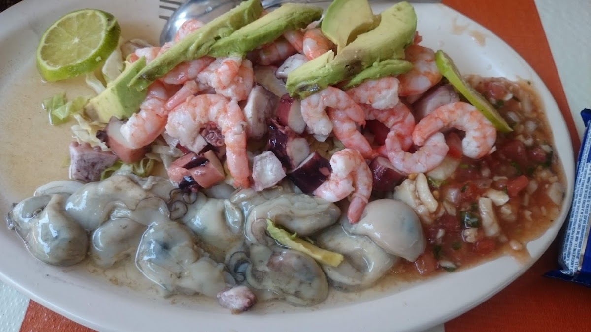 Restaurante Y Mariscos Eliana Photos 9