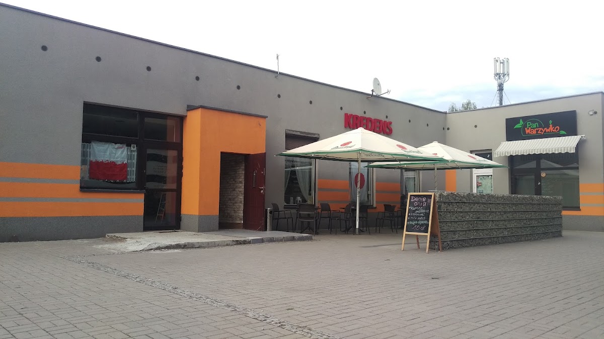 Resto & Pub Kredens Photos 2