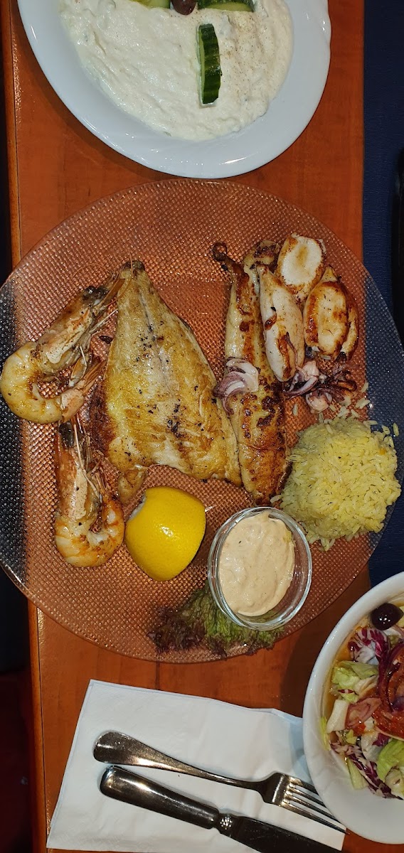 Rhodos Restaurant Photos 9