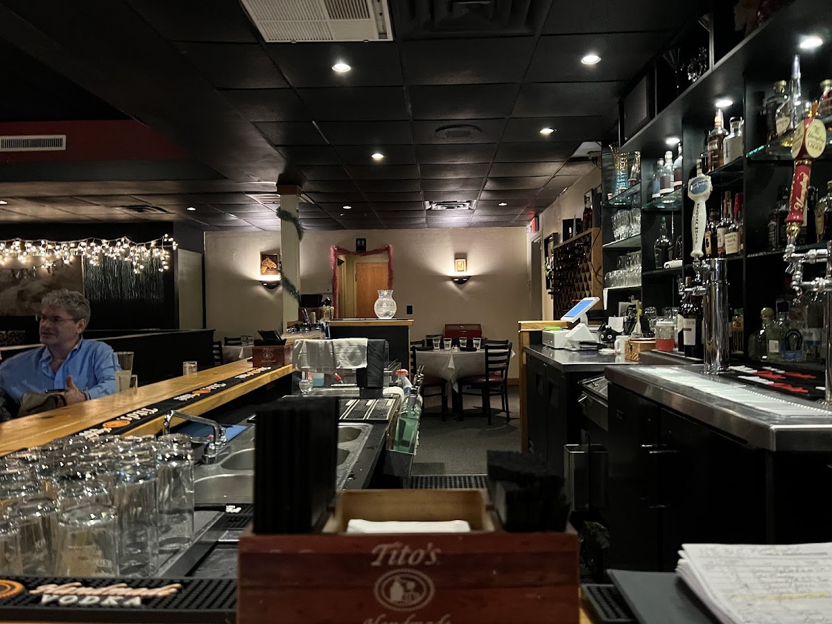 Ricky B's Club Cafe Photos 2