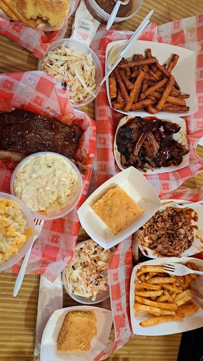 Ricky D's Rib Shack Photos 9
