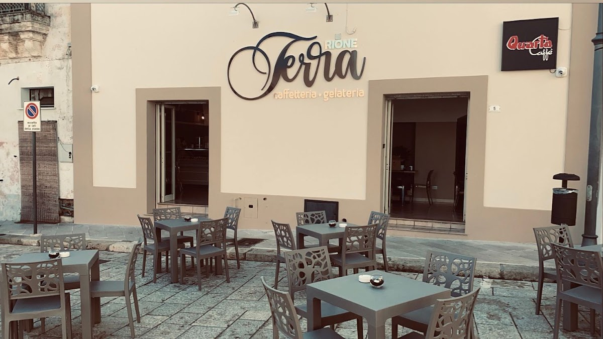 Rione Terra, Caffetteria Gelateria