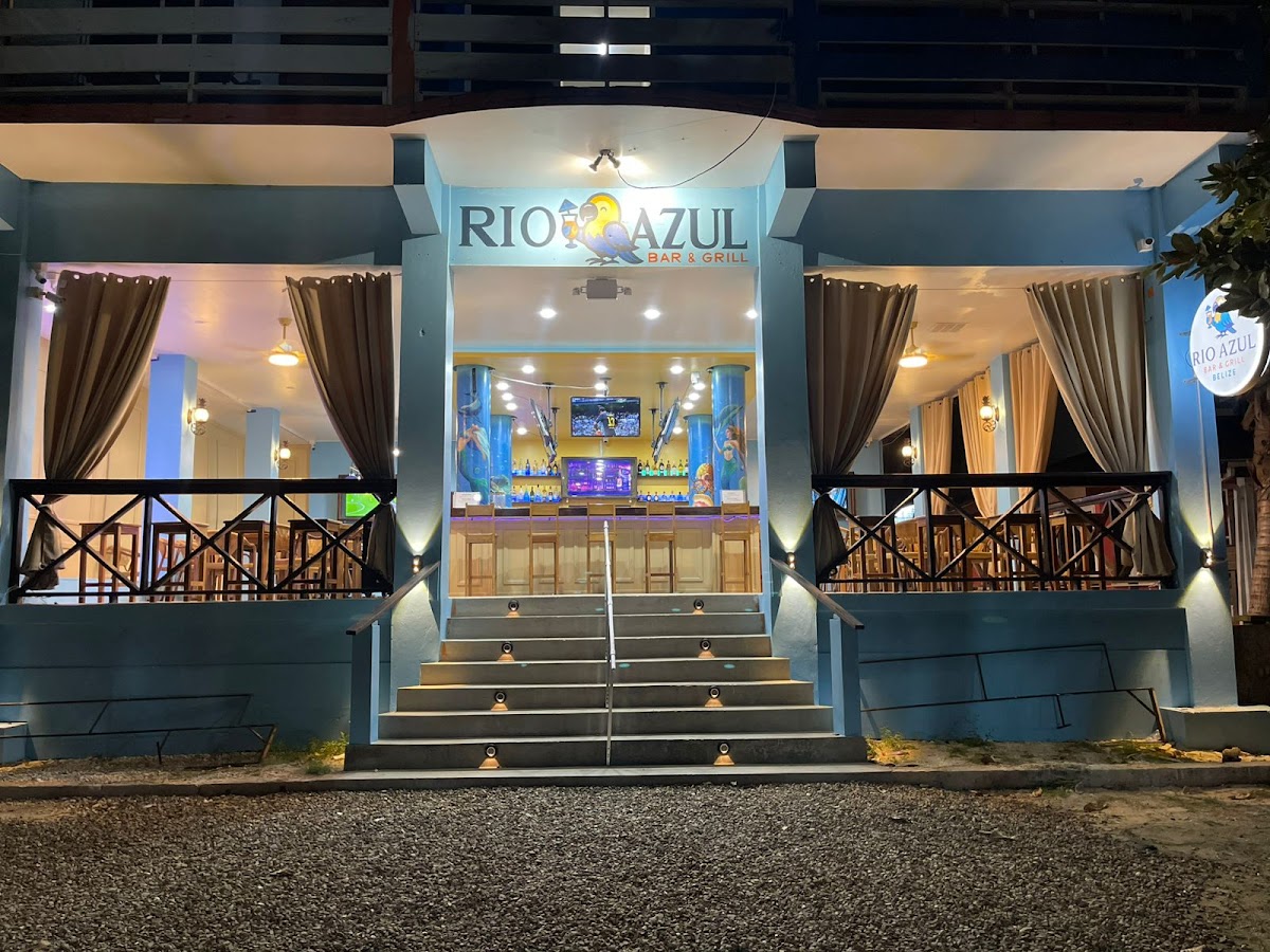 Rio's Bar And Grill