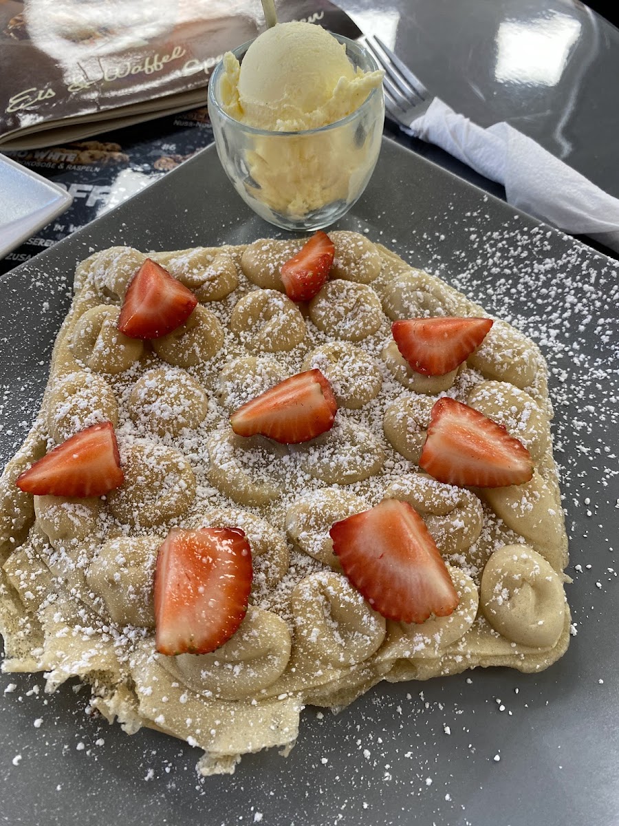 Riri's Eiscafe & Waffelbar Photos 9