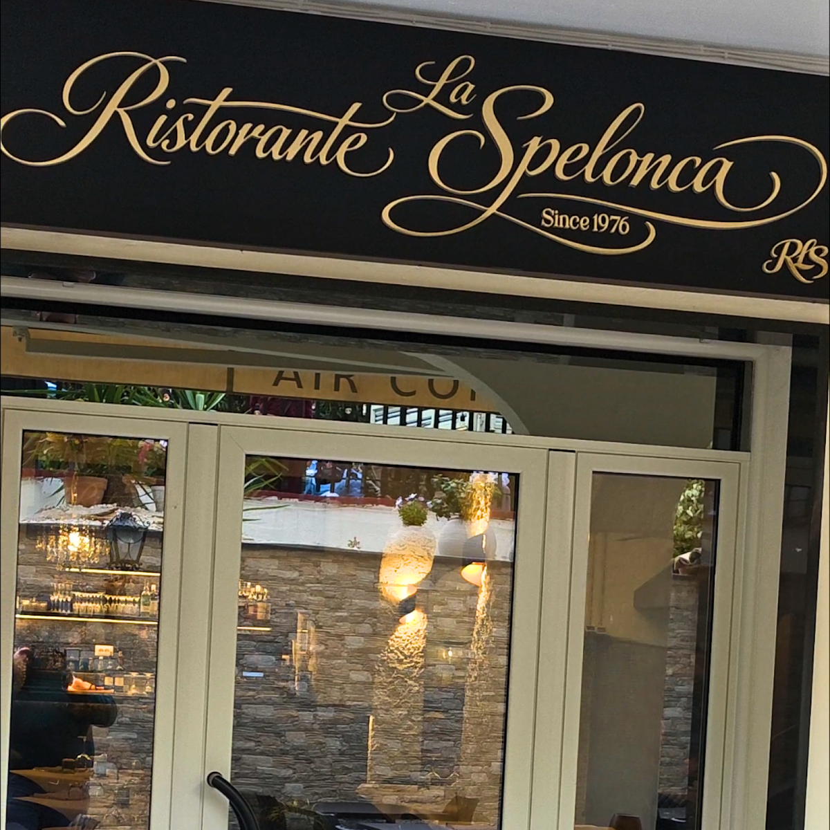 Ristorante Pizzeria La Spelonca Photos 2