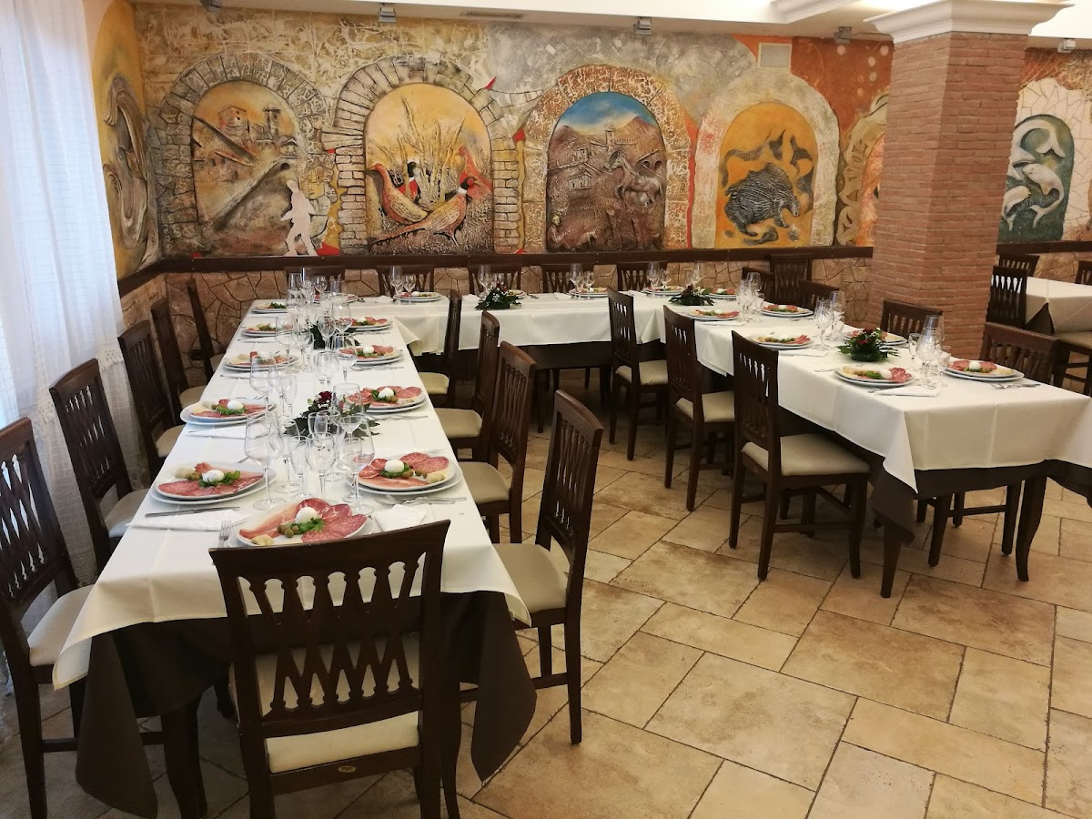Ristorante-Pizzeria La Tana Del Lupo