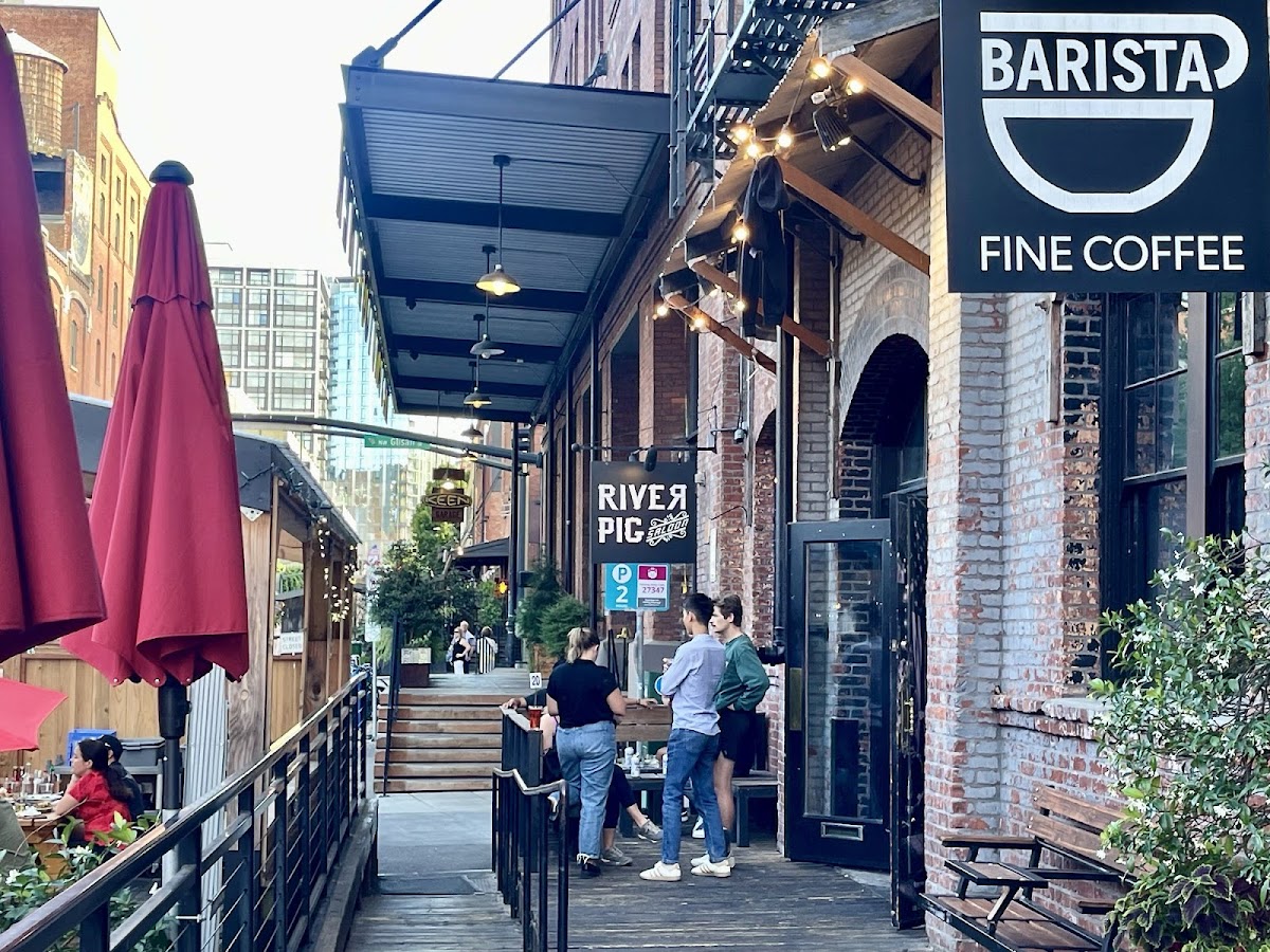 River Pig Saloon