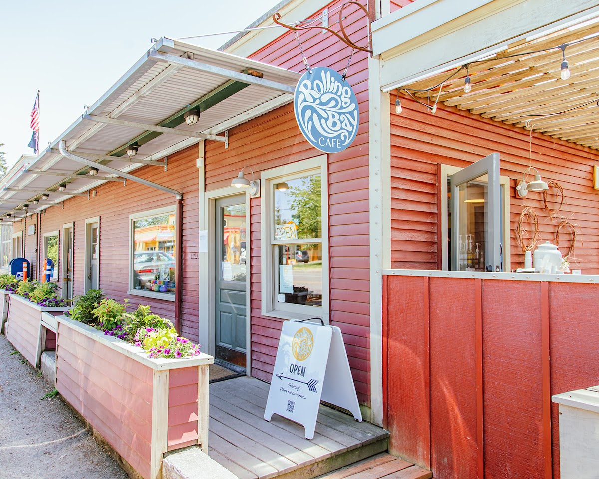 Rolling Bay Cafe