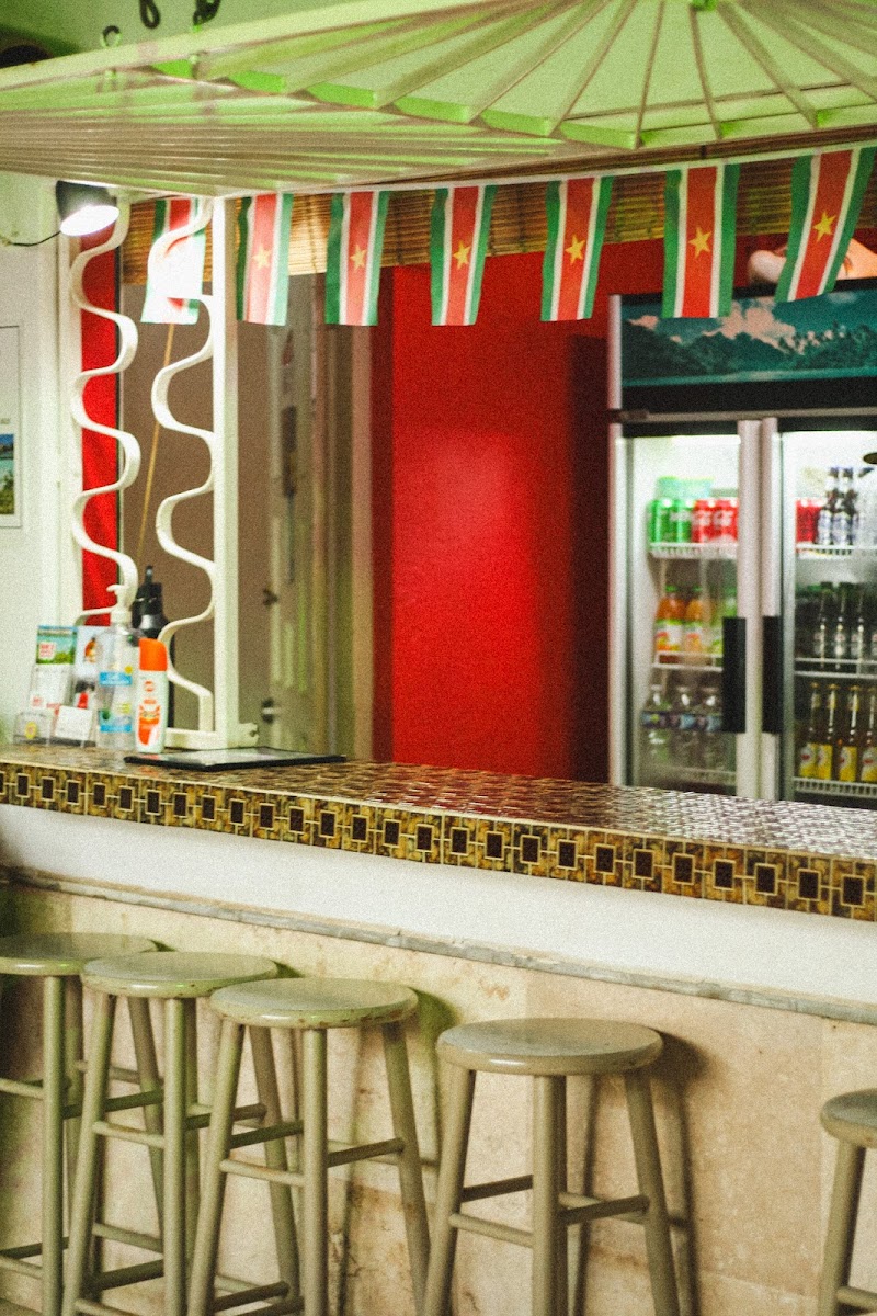 Roos Surinam Food