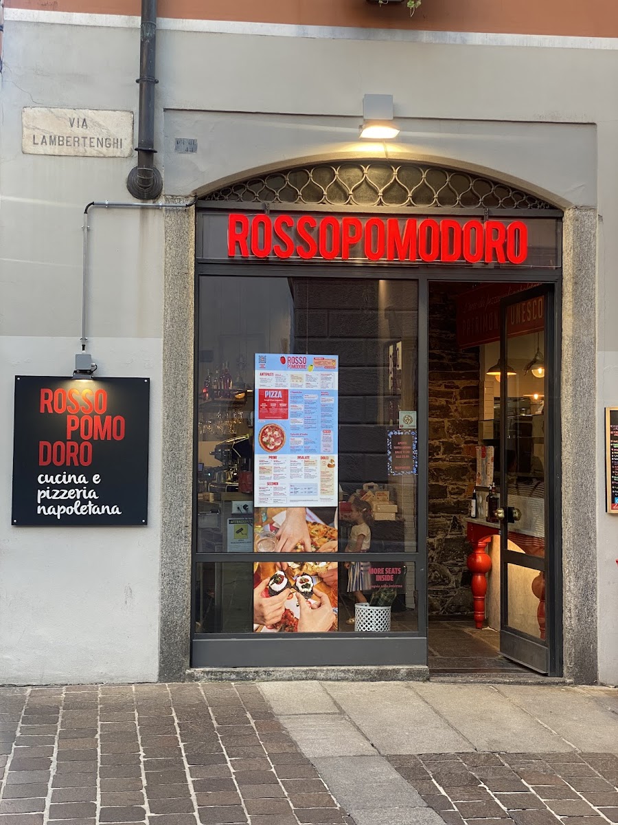 Rossopomodoro Como