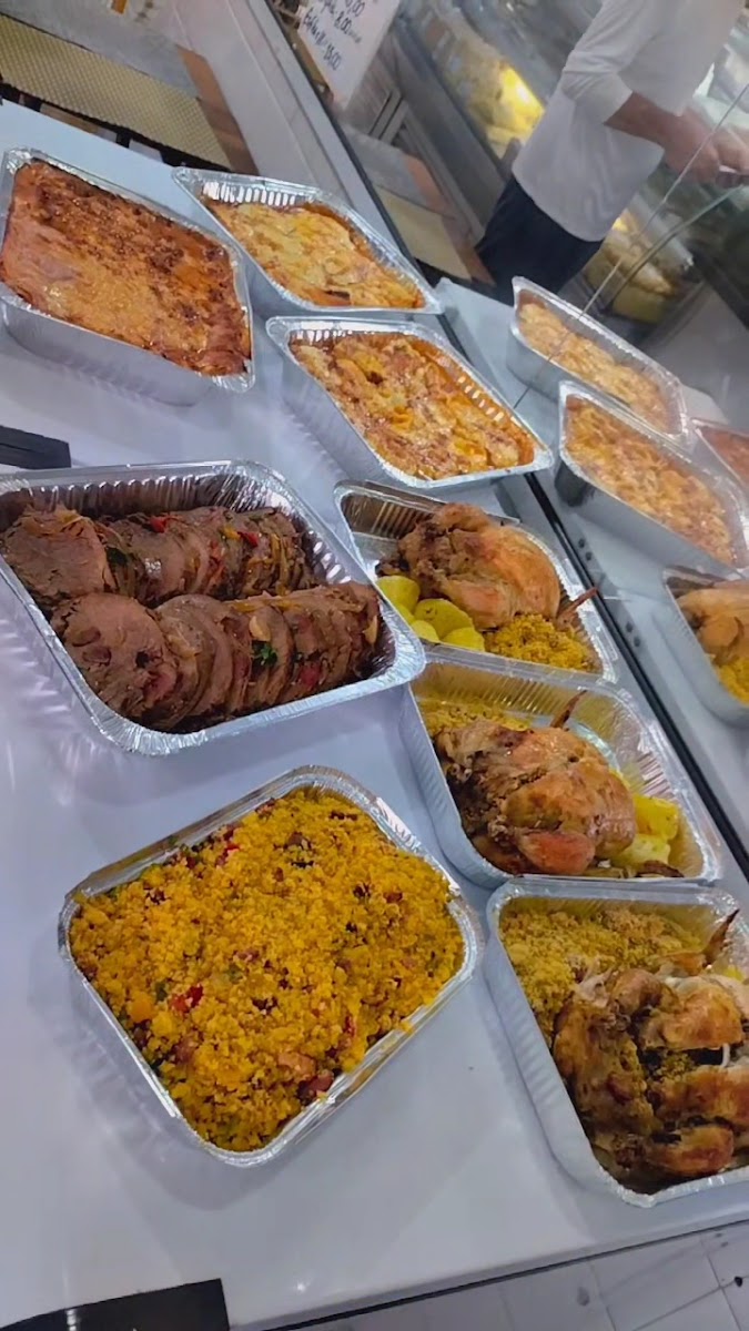 Rotisserie Carry Frios Restaurante, Massas E Laticínios Photos 2
