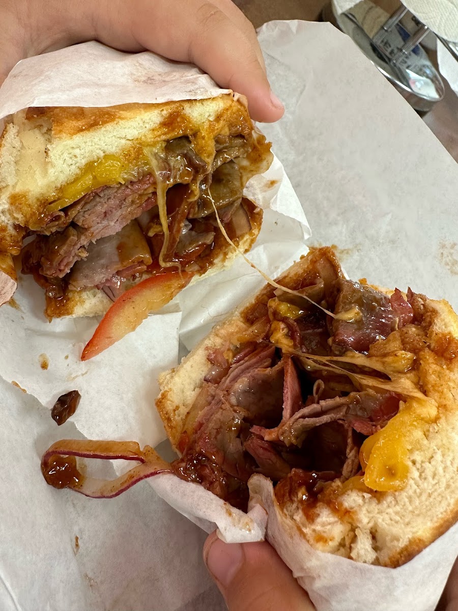 Roxie Deli & Bbq Photos 9