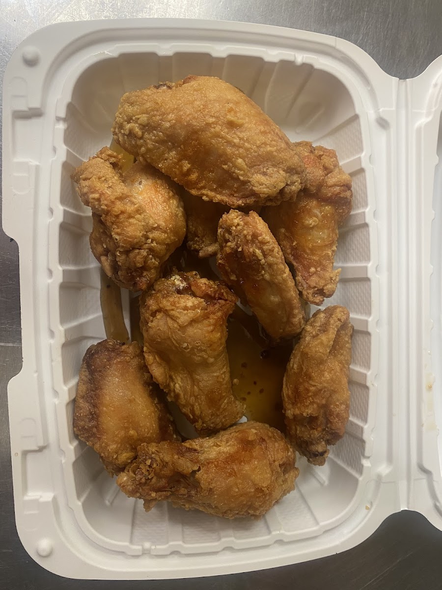 Royal Pizza & Wings Photos 9