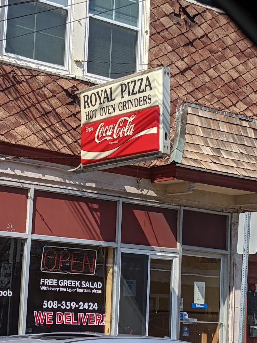 Royal Pizza