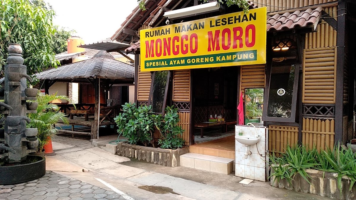 Rumah Makan Monggo Moro