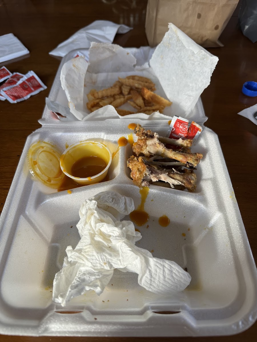 Rumberger's Wings Photos 9