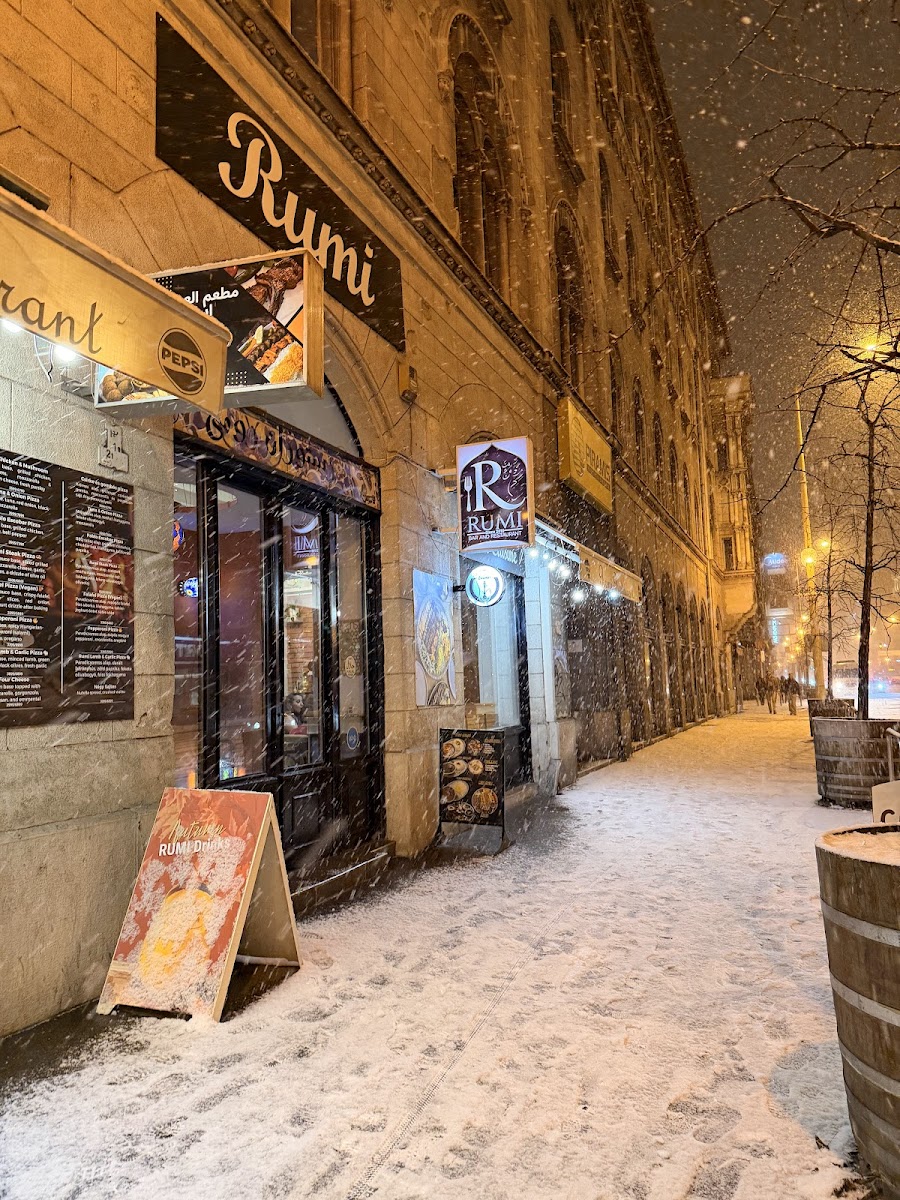 Rumi Restaurant & Cafè رومی