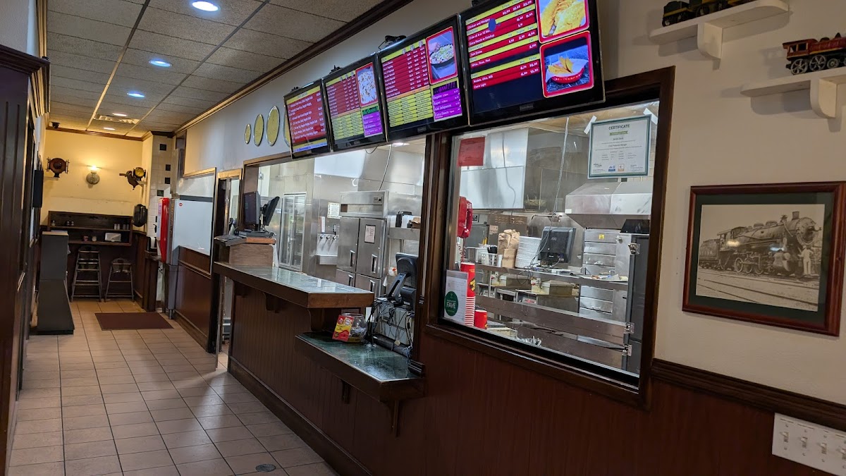 Rusty's Pizza Parlor Photos 2