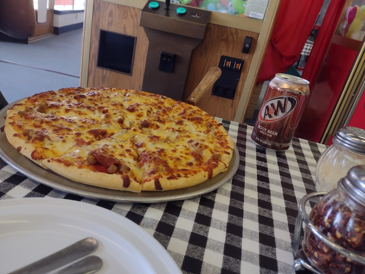 Sally's Classic Pizza Photos 9