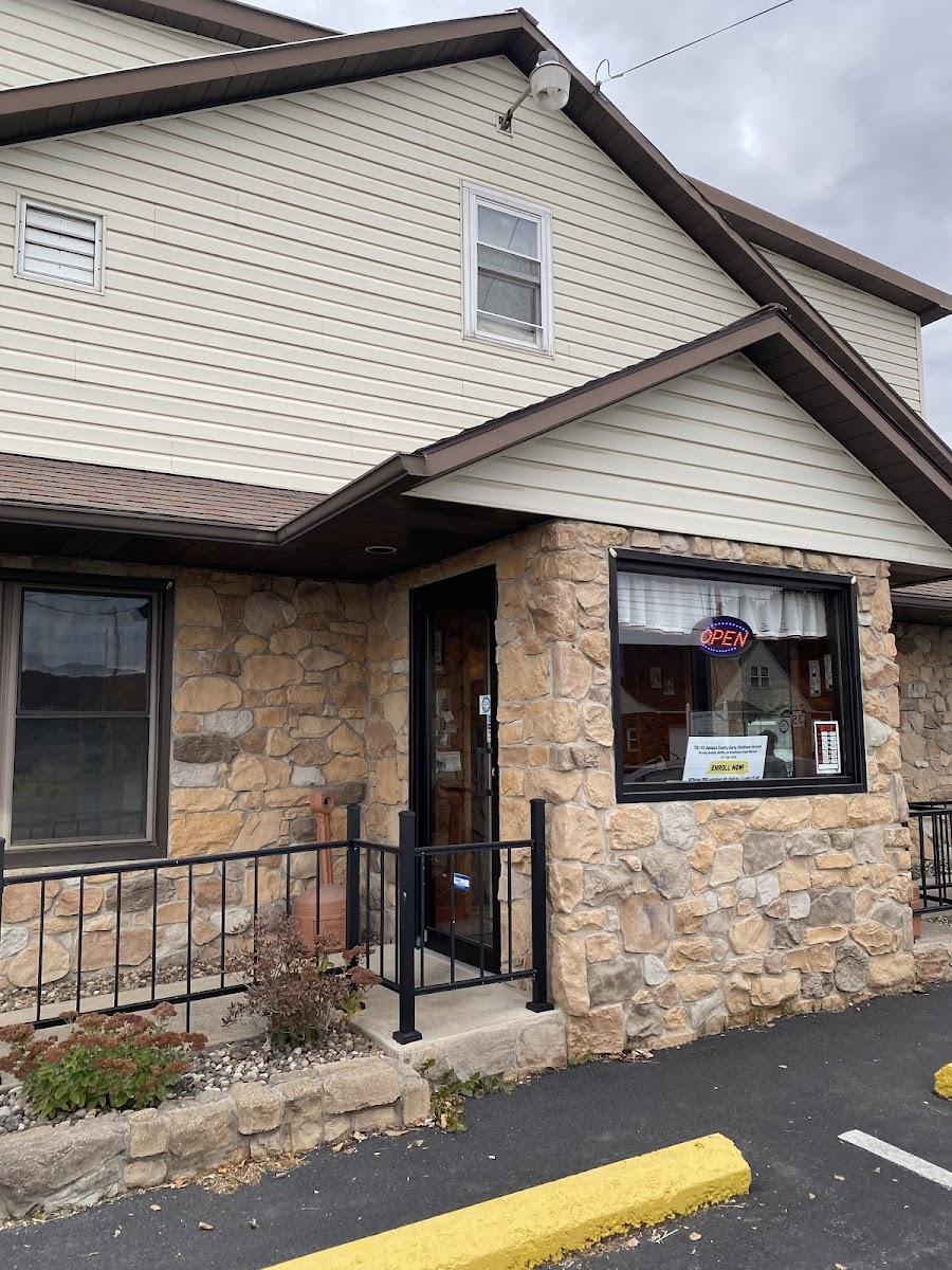 Sal's Oip & Restaurant Photos 2