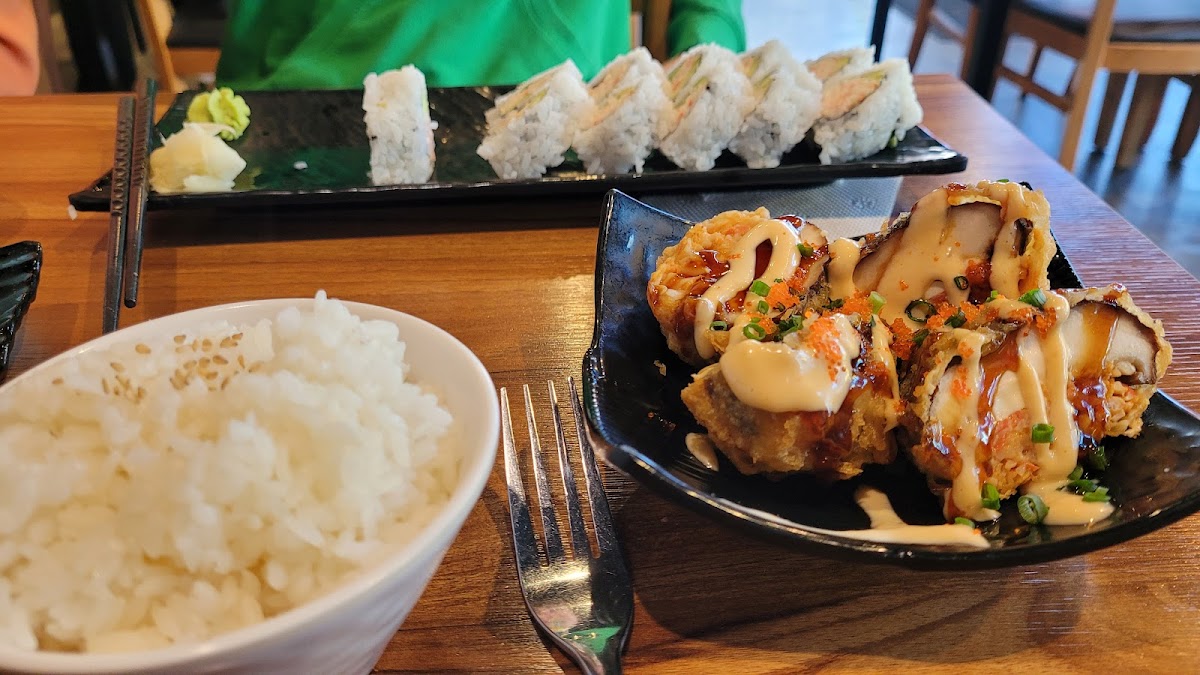 Sam’S Sushi Photos 9