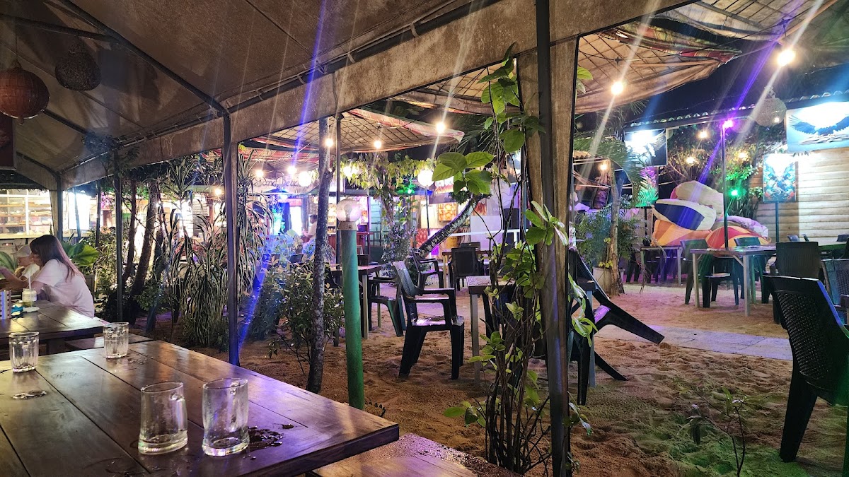 Sand Beach Pub & Restaurant Photos 2
