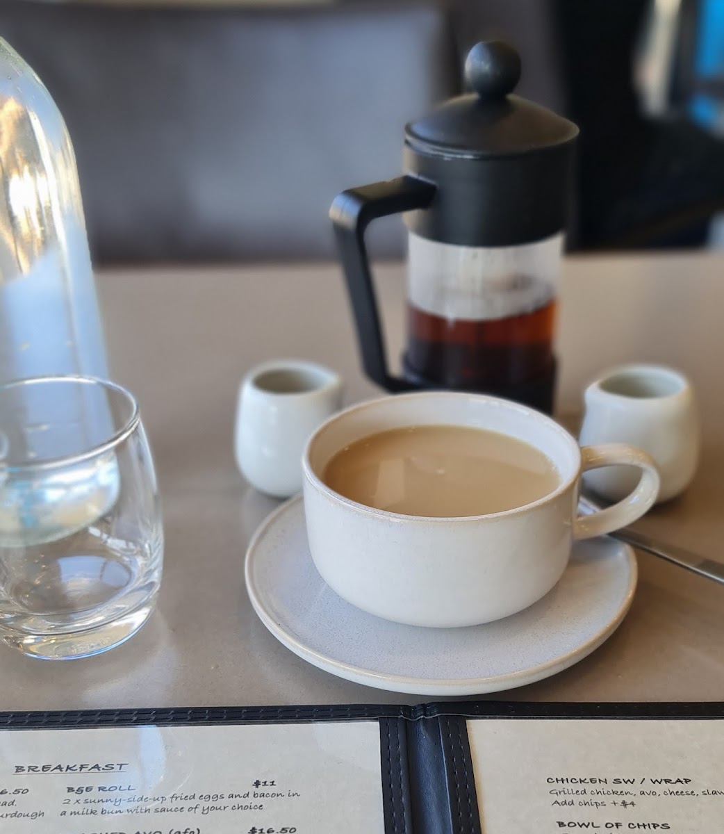 Santo Cafe & Restaurant Photos 9