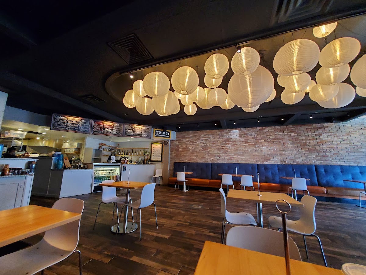 Saturn Grill