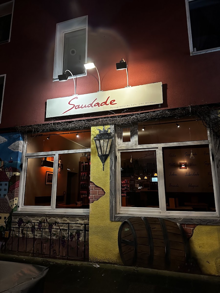 Saudade | Weinbar + Shop
