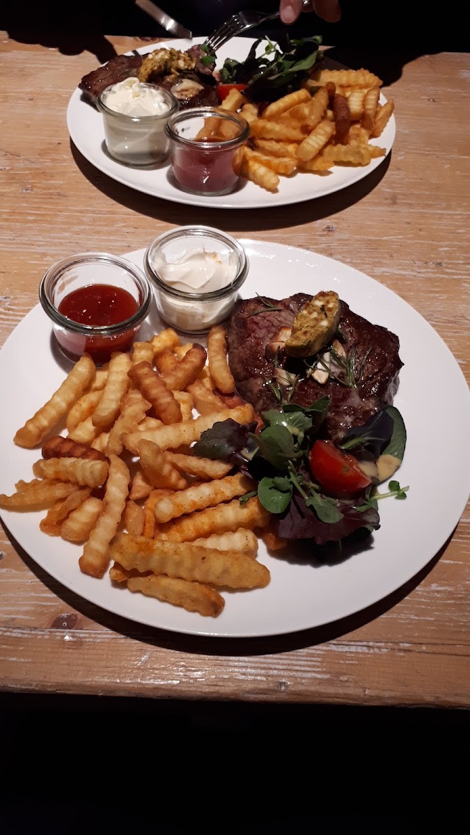 Schiller | Cafe. Bar. Restaurant - Oldenburg Photos 9