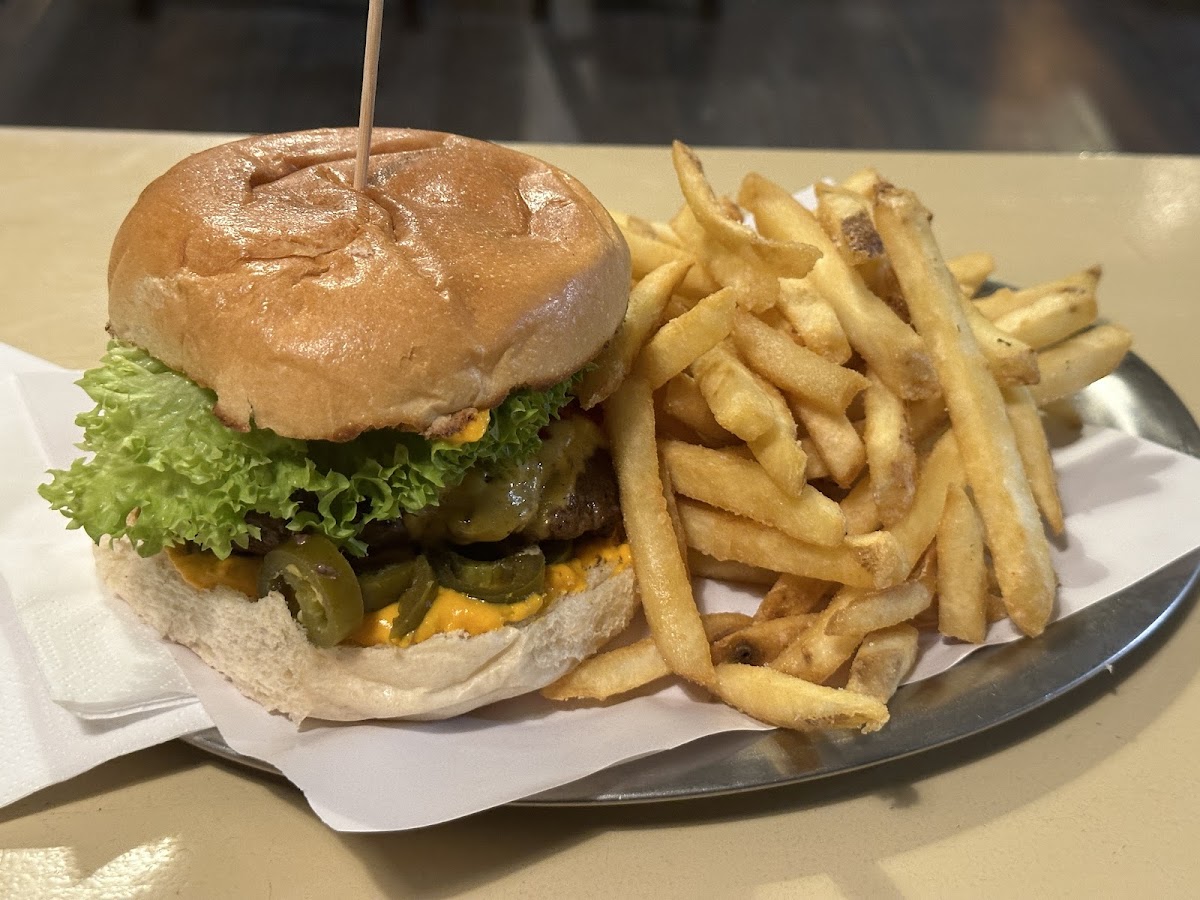 Schiller Burger Photos 2