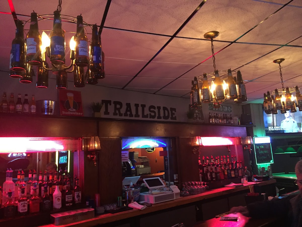 Schneider’S Trailside Pub And Grill
