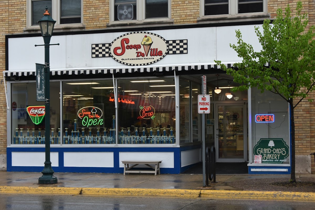 Scoop De Ville Ice Cream Shop