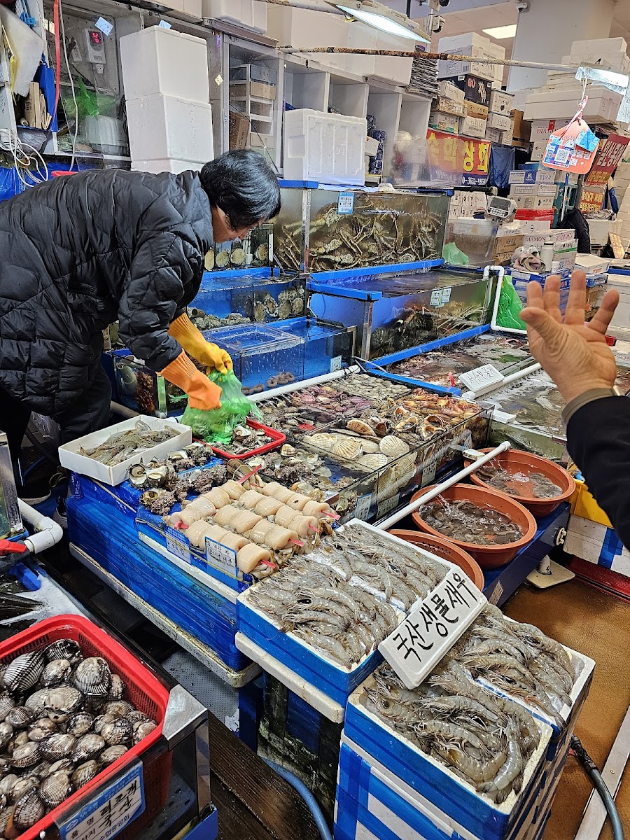 Seafood Market Photos 9