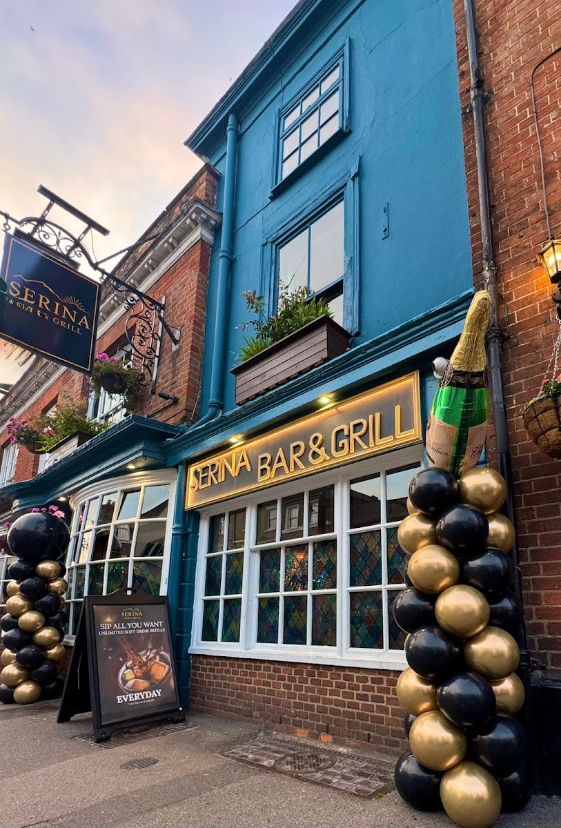 Serina Bar & Grill