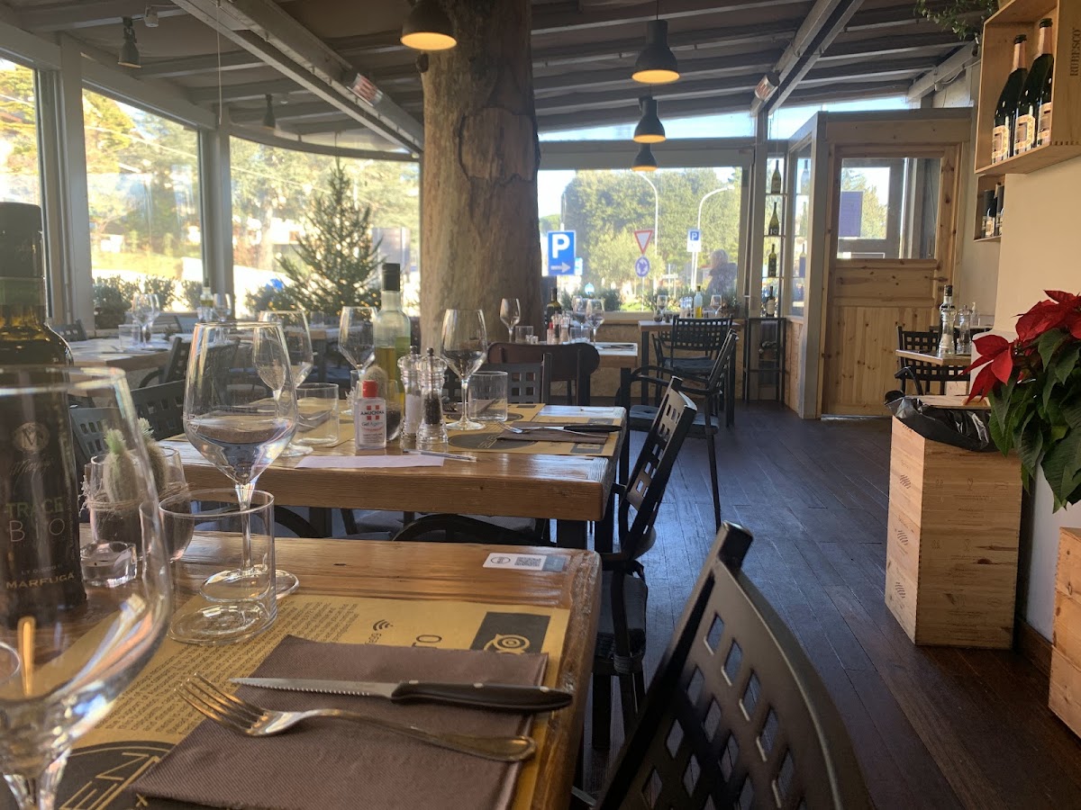 Seven Cafe' Restaurant