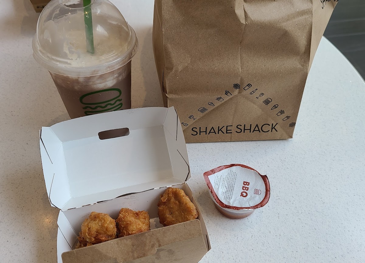 Shake Shack Kop - Food Court Photos 9
