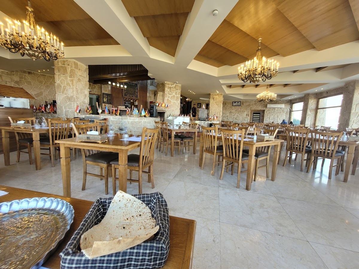 Shandiz Restaurant