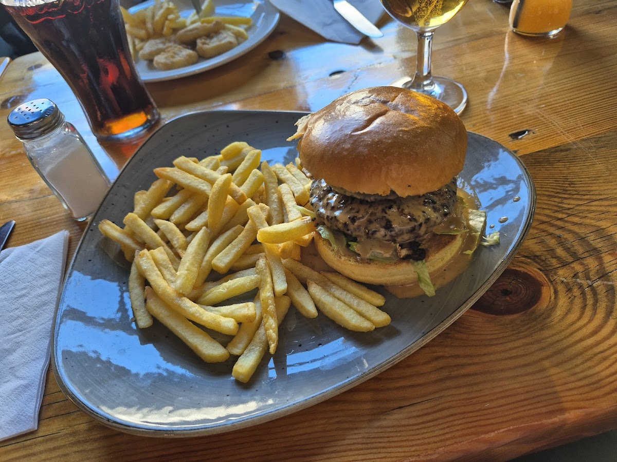 Sharkys Bar And Diner Photos 2