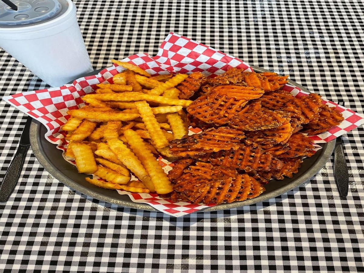 Sharpshooter's Pit And Grill Photos 9