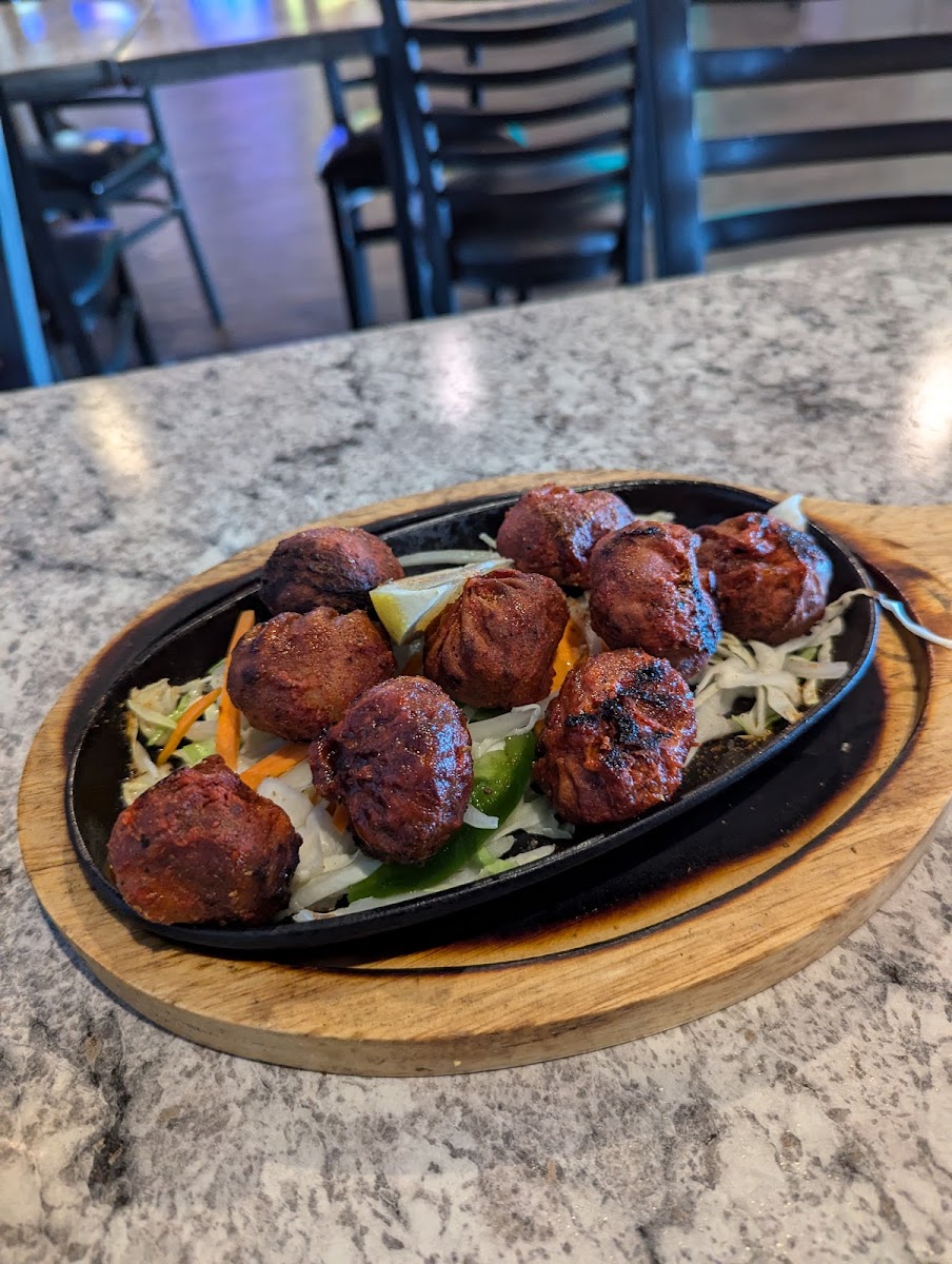 Shotz Bar & Grill Photos 2