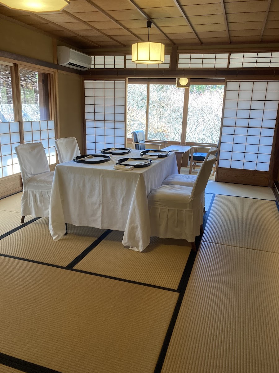 Shozankaku Matsuyama Main Store Photos 2