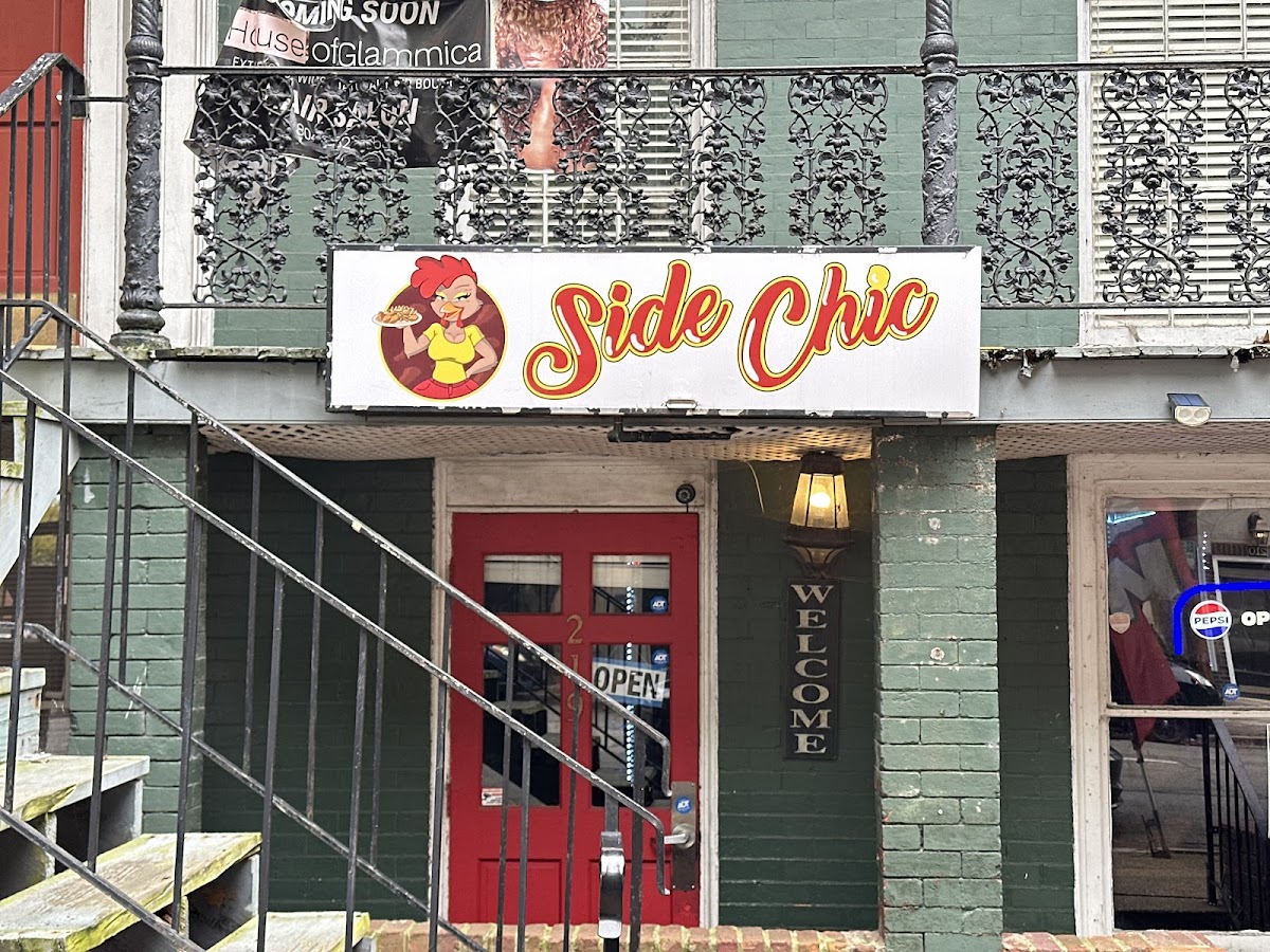 Side Chic